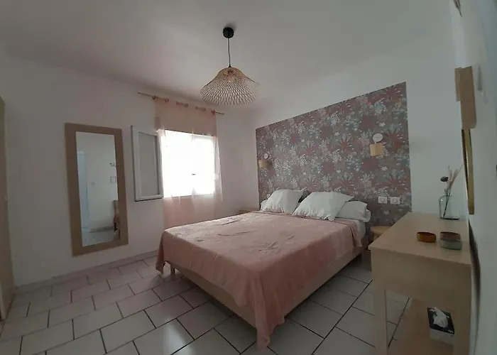 Appartement Calme Et Idealement Situe