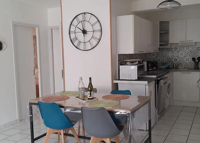 Appartement Calme Et Idealement Situe